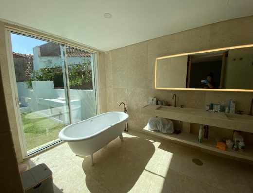 Romen Cleaning Service . House & Office Cleaning (Lisbon)