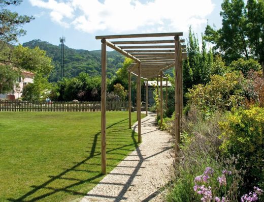 The Manata J Gardens